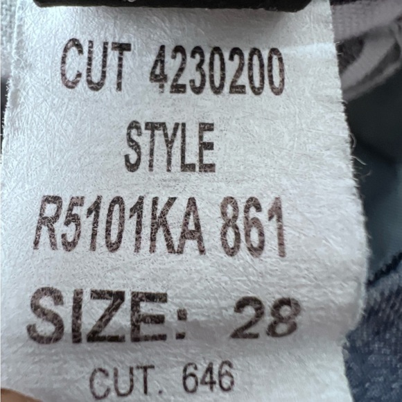 Y2K William Rast Distressed Flare Jeans Size 28 - Picture 15 of 16